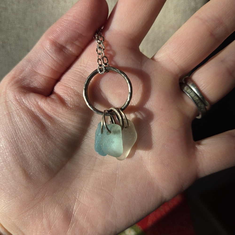 Sterling Silver Seaglass Pendant On Fancy Link Chain